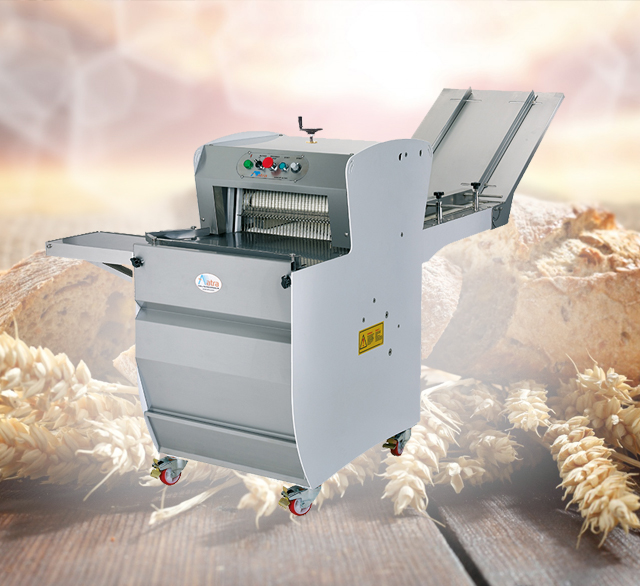 Automatic, adjustable, safe and Easy clean Bread Slicing Machine